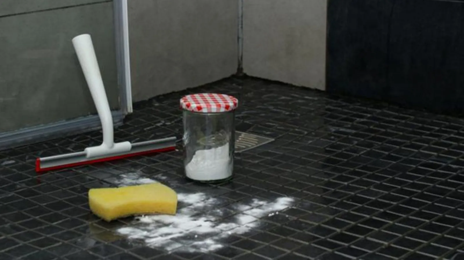 ¡Descubre! Cómo eliminar el calcio de las baldosas del baño